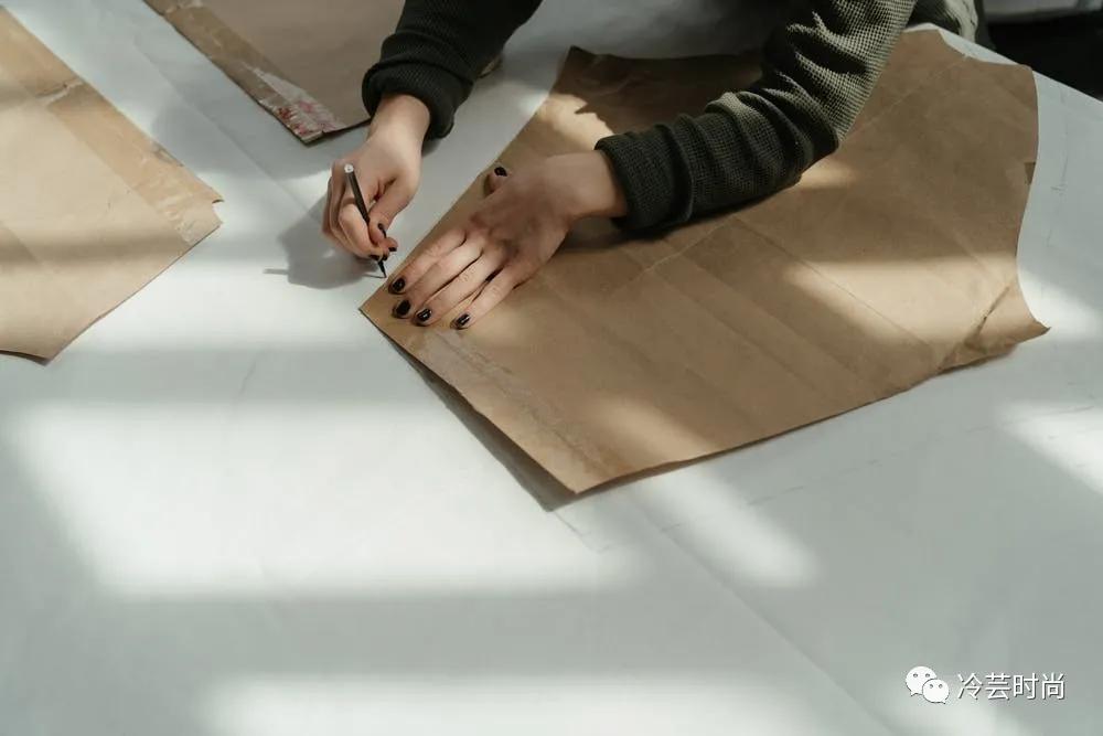疫情过后的大学生服装设计,对服装专业的学习和将来就业困惑