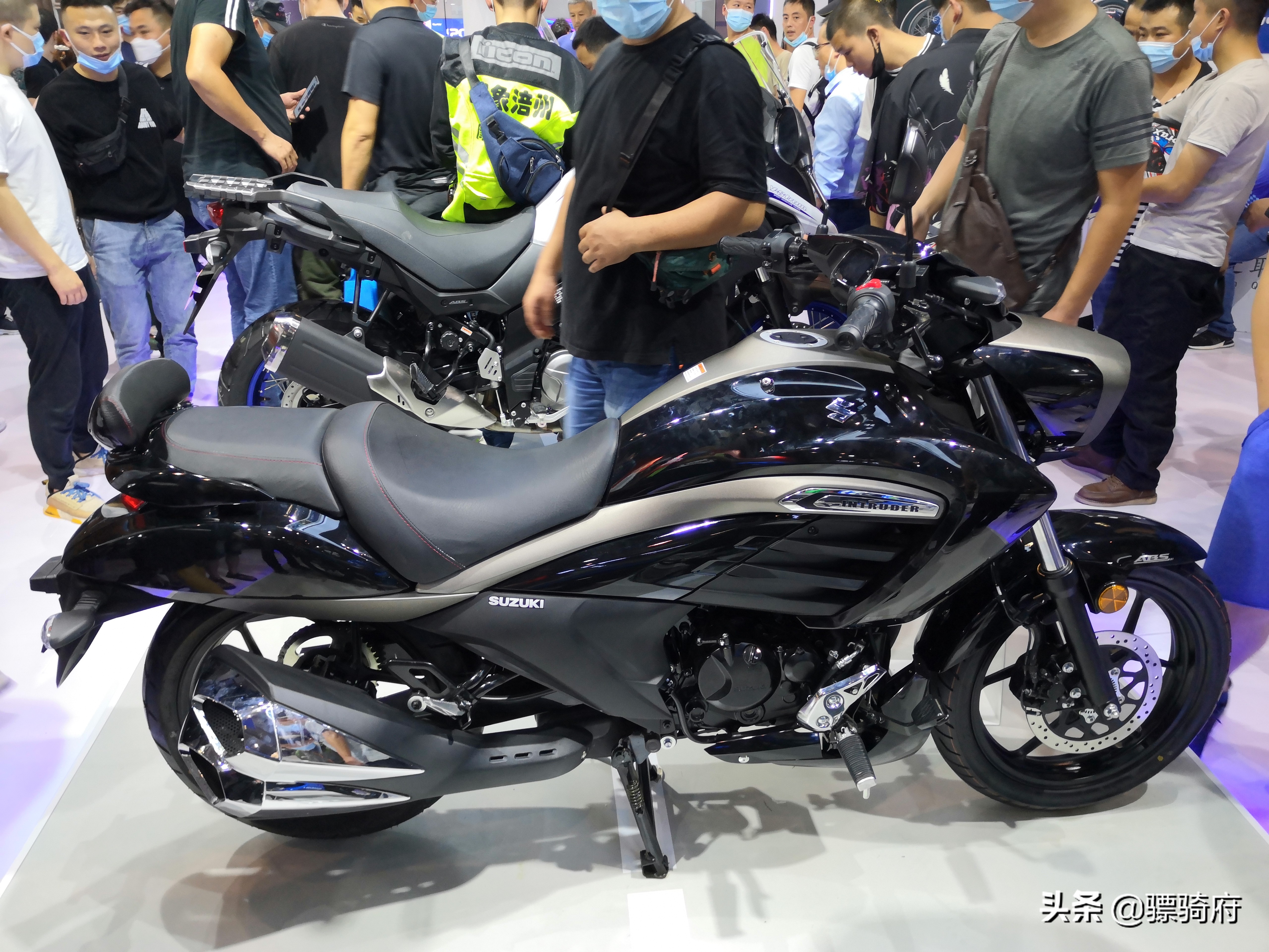 靠换配色和版花续命，建设雅马哈还能重回巅峰吗？