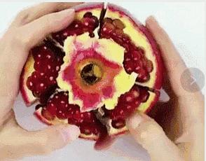 石榴的正确吃法买的软籽石榴超甜,吃石榴的季节到了该怎么吃