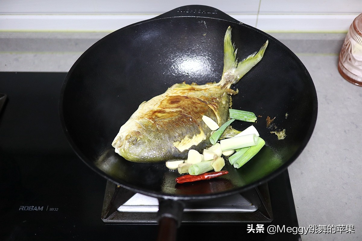 今年年夜饭必须要有这道美味佳肴,年夜饭非常有牌面的一道鱼必学