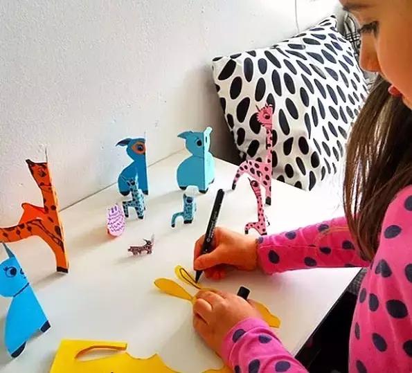 幼师剪纸手工技能大赛作品,幼师贴门上长条创意剪纸