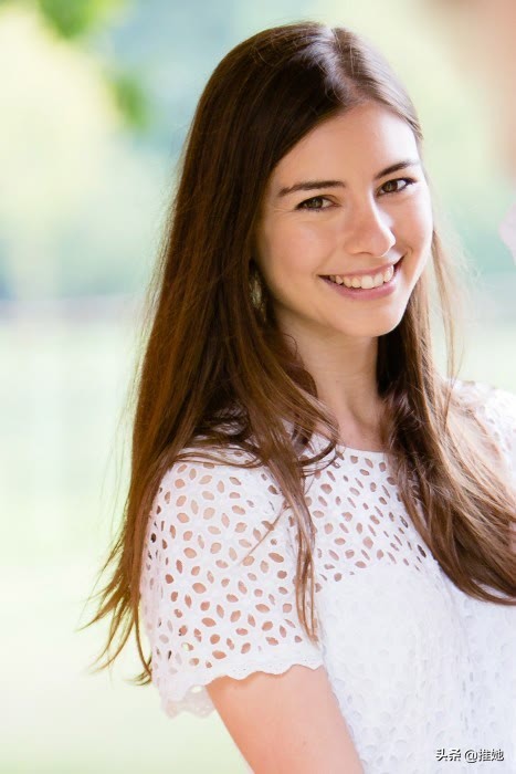 唐宁街10号亿万富豪，英国首相布莱尔儿子，靠高中毕业生发大财