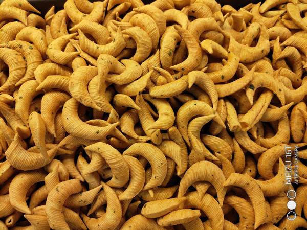 魅族16t:为娱乐而生诠释大屏美学,魅族16t正式发布对称全面屏