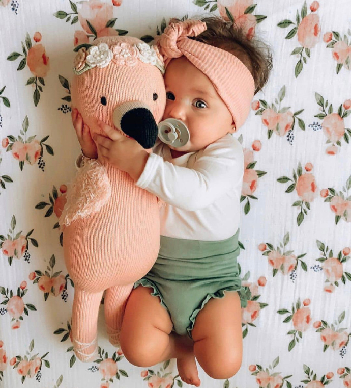 宝宝频繁吃奶会不会被撑到,宝宝吃奶时间和奶量表