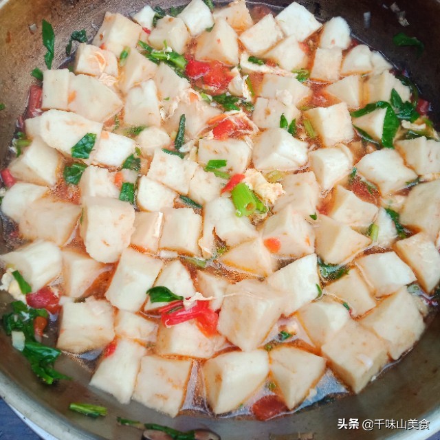 羊肉泡馍没羊肉，大厨教你在家做泡馍，红黄绿白颜色正，味道好