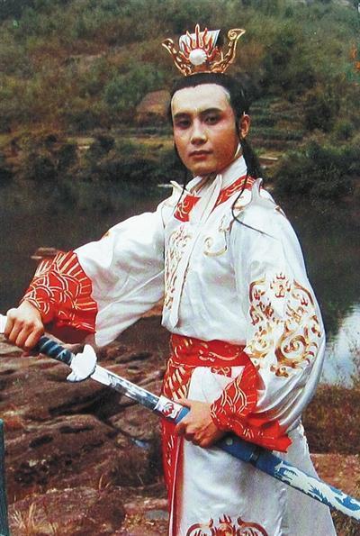 王伯昭高价片酬,白龙马的扮演者王伯昭说片酬