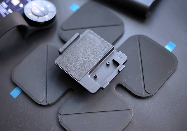 百路达HUD:听歌追剧看小猪佩奇?这才是车载导航的正确打开方式