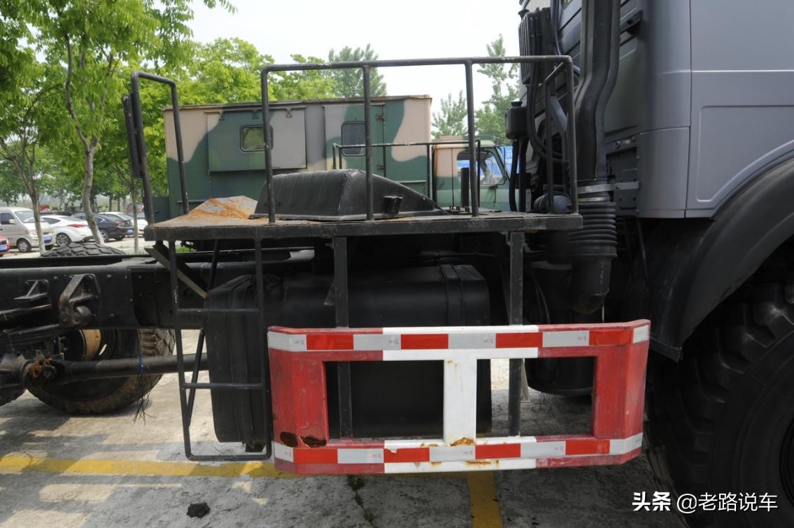 重庆铁马6x6军用车多少马力,重庆铁马6x6军用越野车