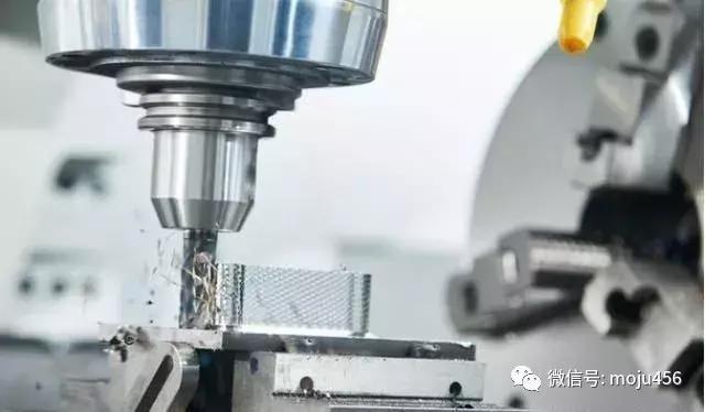 模具师傅月收入14000,10年模具钣金师傅工资大概多少