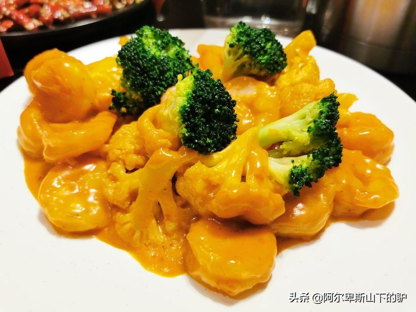 秋风起吃蟹的视频,秋风起吃蟹正当时