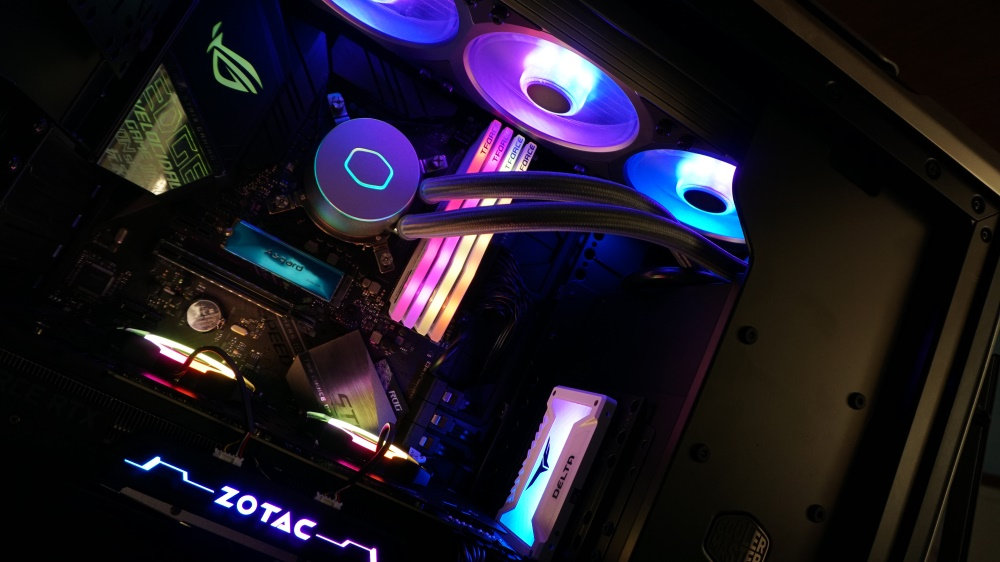 索泰2080tipgf和2080tiplus,七彩虹2080ti和索泰2080ti对比