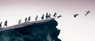 窝在沙发上听歌,适合窝在沙发上听的歌