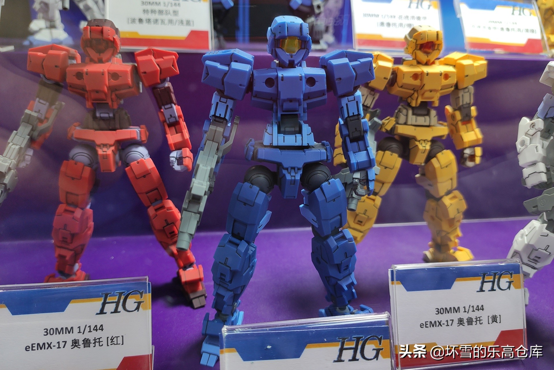 用47张照片带你来看看二次元展CCG上有什么好玩的