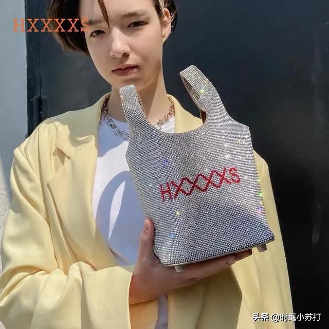 背上这个闪亮的小可爱,做一枚人间富贵花