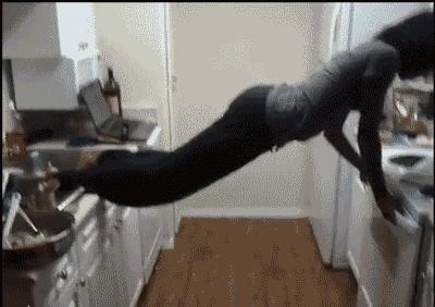 网红拿铁女孩,朋友圈晒咖啡的女生特点