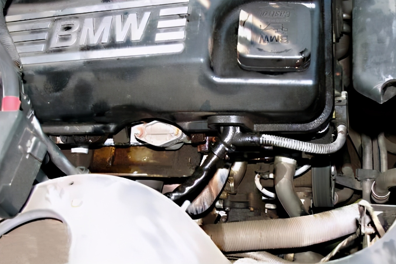 为什么说买二手宝马也不买捷达,为什么说买二手车千万别贷款