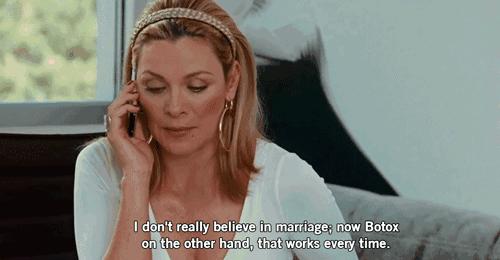 安瓶精华和普通精华有什么区别,安瓶精华是保湿还是美白