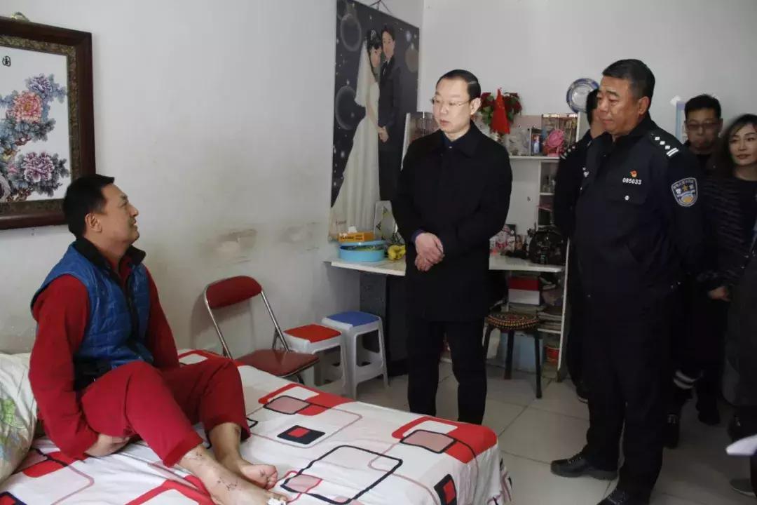 谁是城市英雄原版视频,谁是城市英雄电影