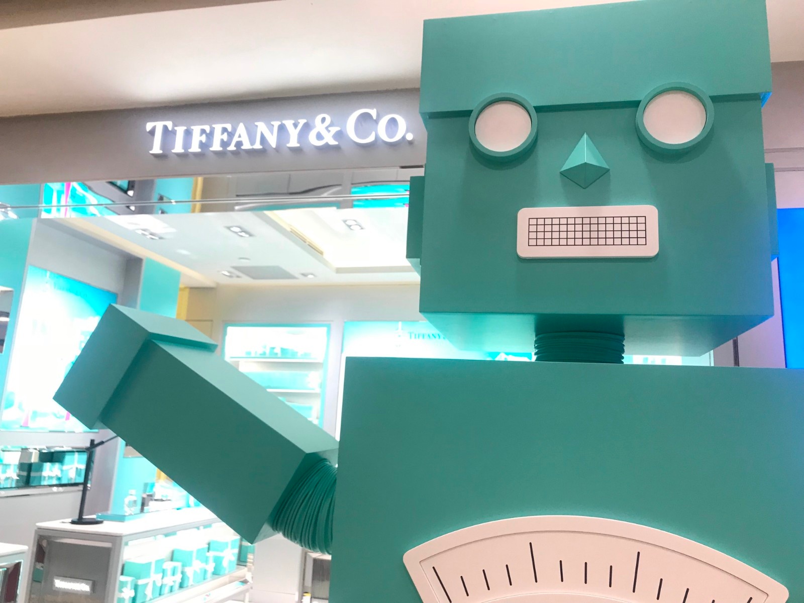 做电商促销是真的吗,做电商推广都是自己跑市场吗