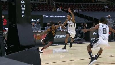 保罗这球走步了吗,保罗运球欧文