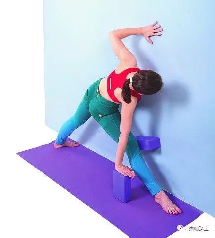 如何用瑜伽矫正x型腿,瑜伽式矫正o型腿最有效的动作
