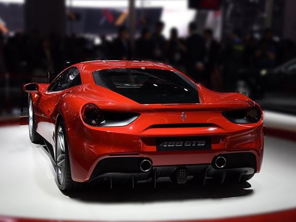 法拉利接送孩子被踢出群后续,开法拉利接孩子被踢出群原版