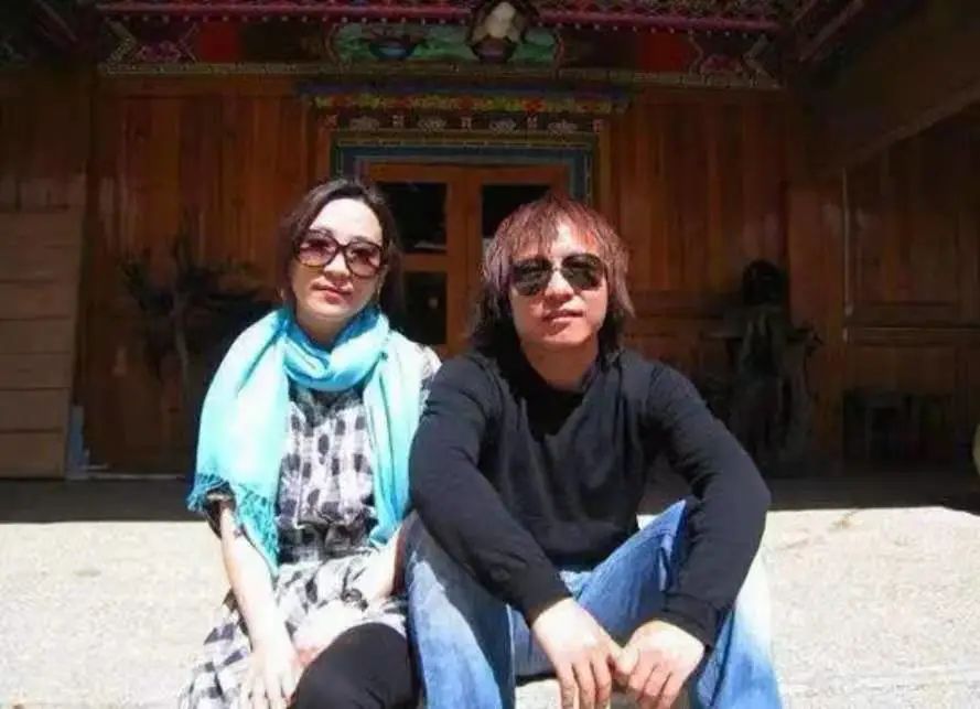 许巍蓝莲花辞职什么梗,许巍的蓝莲花和离职有啥关系