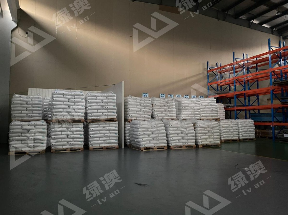 谁的主场？“镜面板”我们有在做