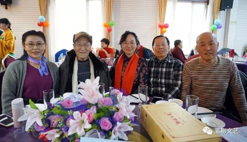 中国西部文苑｜四院文化群健步远征群欢歌热舞迎新年