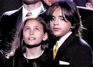 迈克尔杰克逊唯一的女儿现状,迈克尔杰克逊和她的孩子