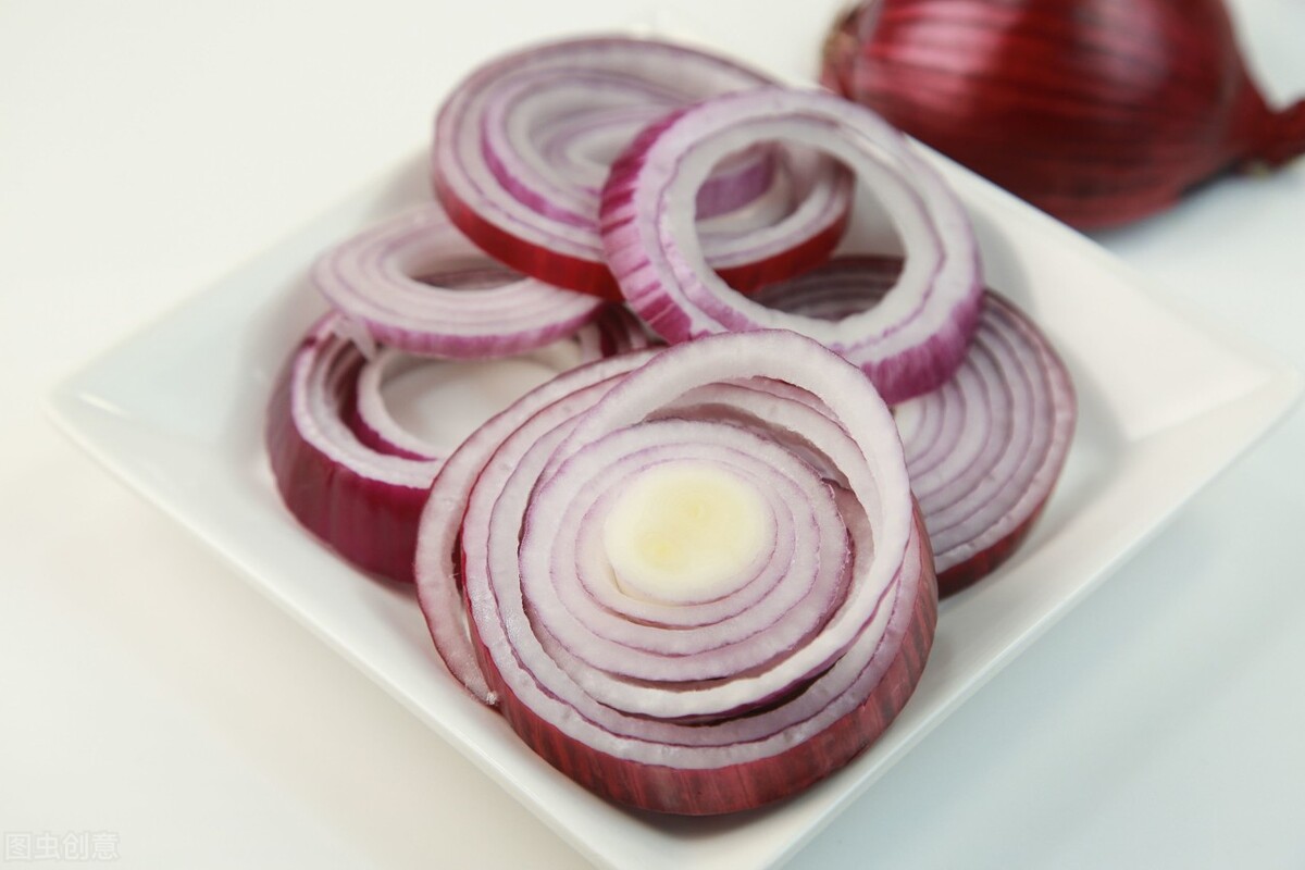 养宠经验分享:泰迪尿里带血怎么回事,能治好吗