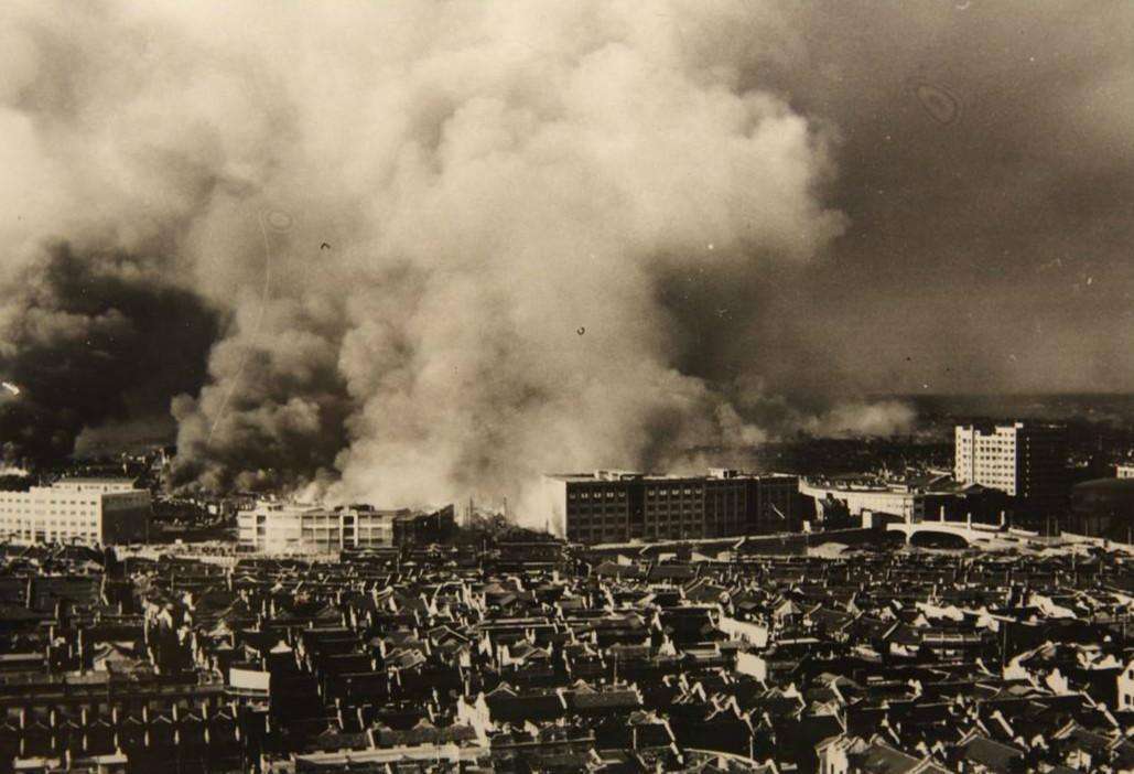 上海滩的拳击擂台与战争擂台：电影《八佰》未说完整的故事