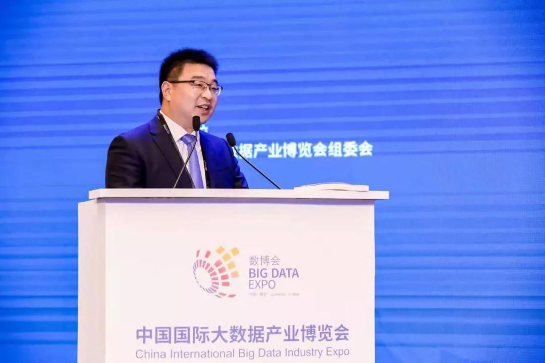 涓浗閫氭湇涓氱哗,涓浗閫氭湇涓爣