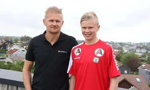 足球场上的传承,足坛父子传承图片