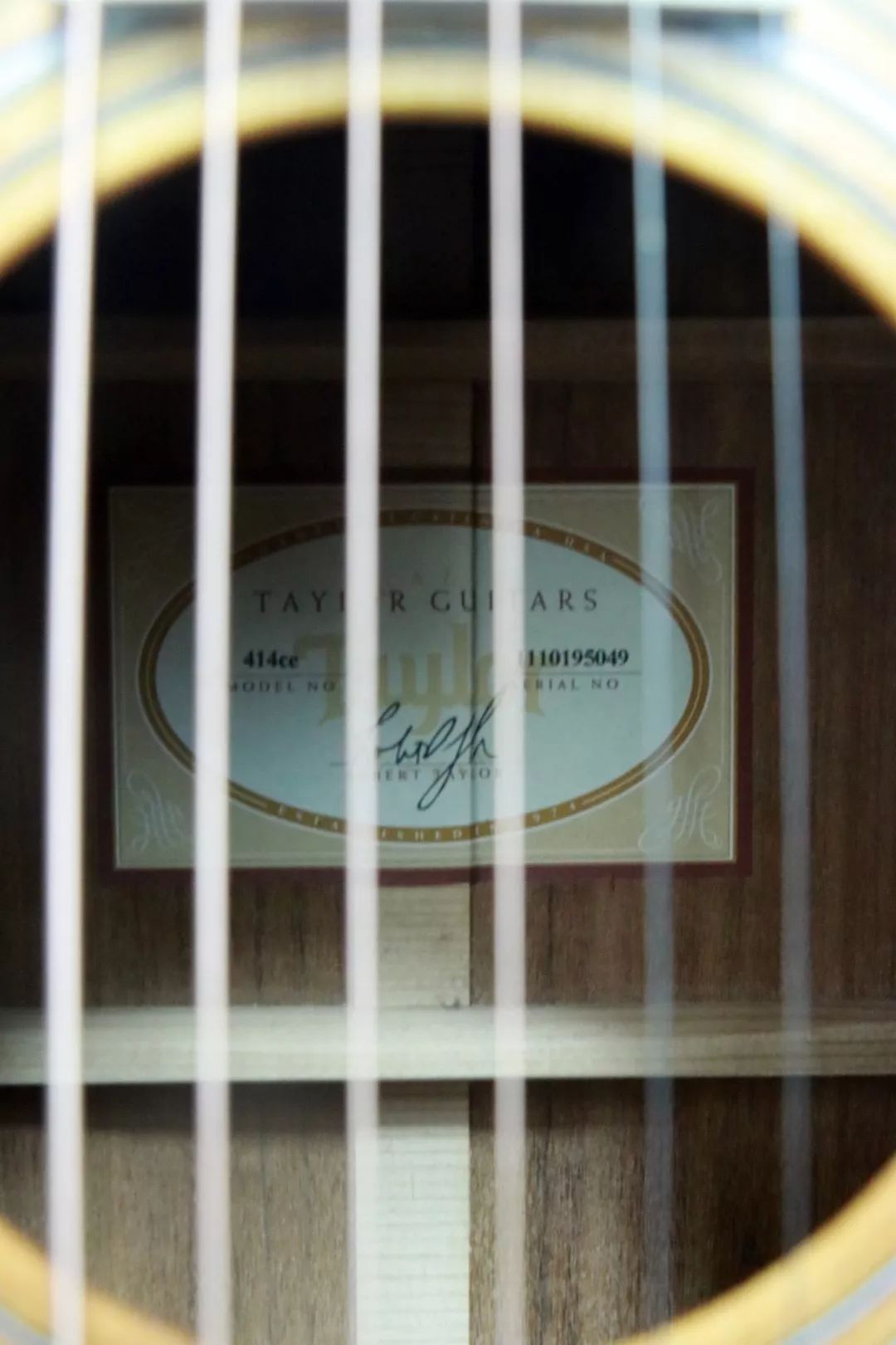 泰勒414ce底价,泰勒414ce和614ce如何选择