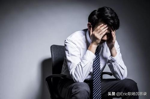 孩子被孤立不懂交际怎么教育他,当你的小孩长大不听话时如何教育
