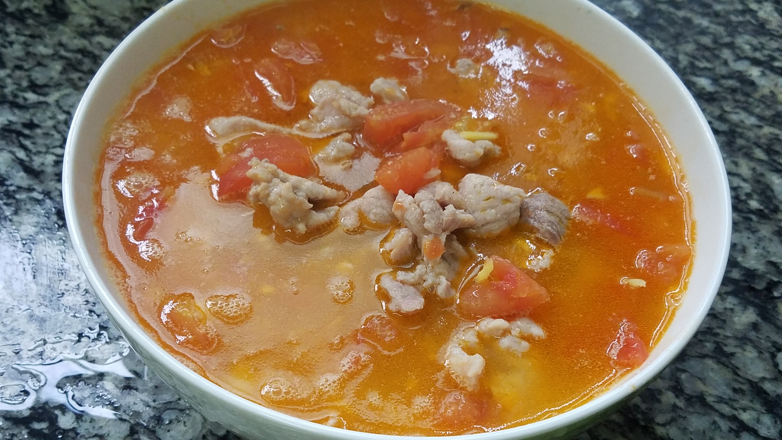 番茄肉片怎么做肉更嫩好吃又简单,西红柿滑肉片汤做法