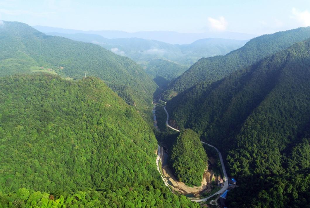 湖南第一家国家石漠公园,中国第一个国家森林公园张家界