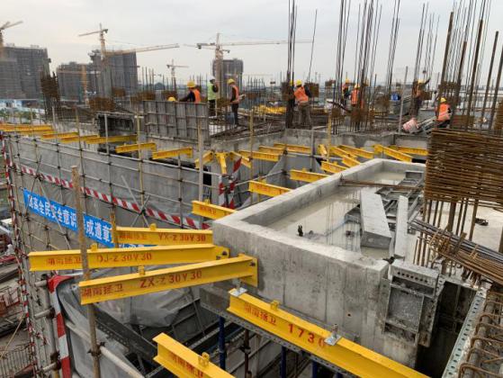 新型悬挑脚手架孔洞不漏水,新型悬挑脚手架如何预埋