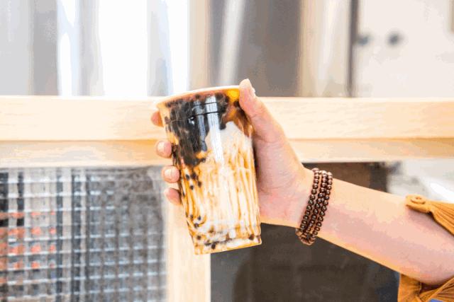 我太太太难了!体感36℃的襄阳夏天,全靠一杯高颜值的茶饮续命