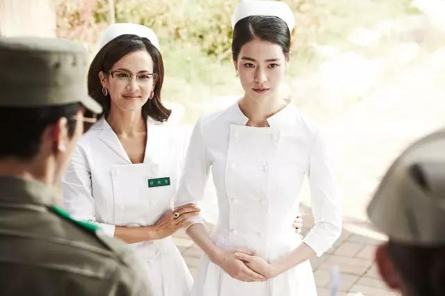 韩国版汤唯图片大全,汤唯韩国青龙颁奖典礼完整版