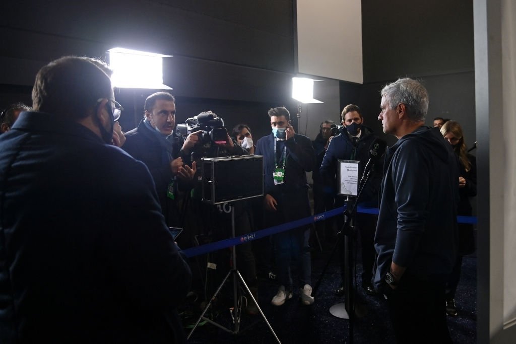 穆里尼奥获得老东家国米的声援，记者不是审判者，裁判不是主导者