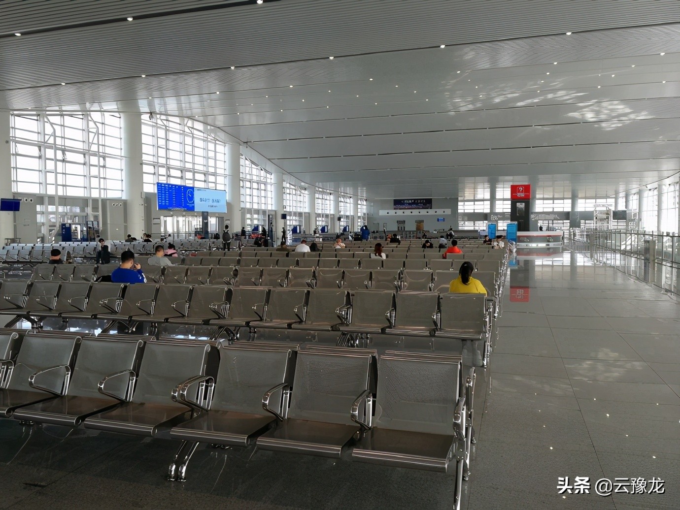 从深圳坐火车到海南海口要多久,从深圳站去湛江火车