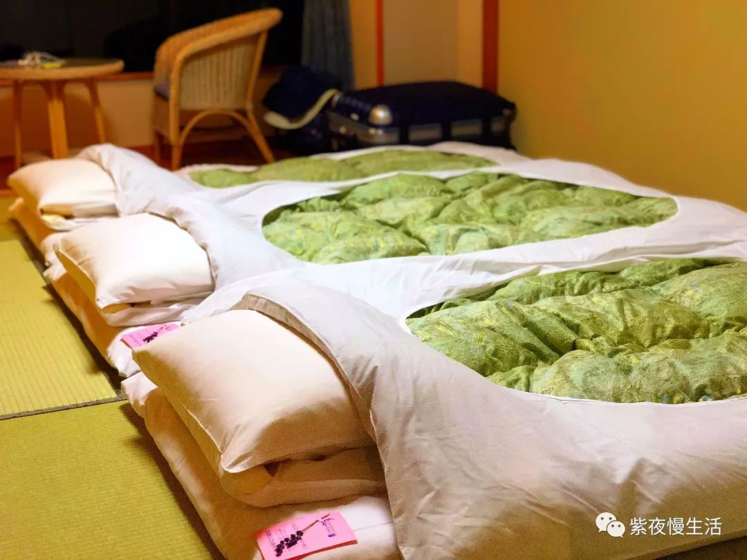 未见富士，幸运依在-秀峰阁湖月