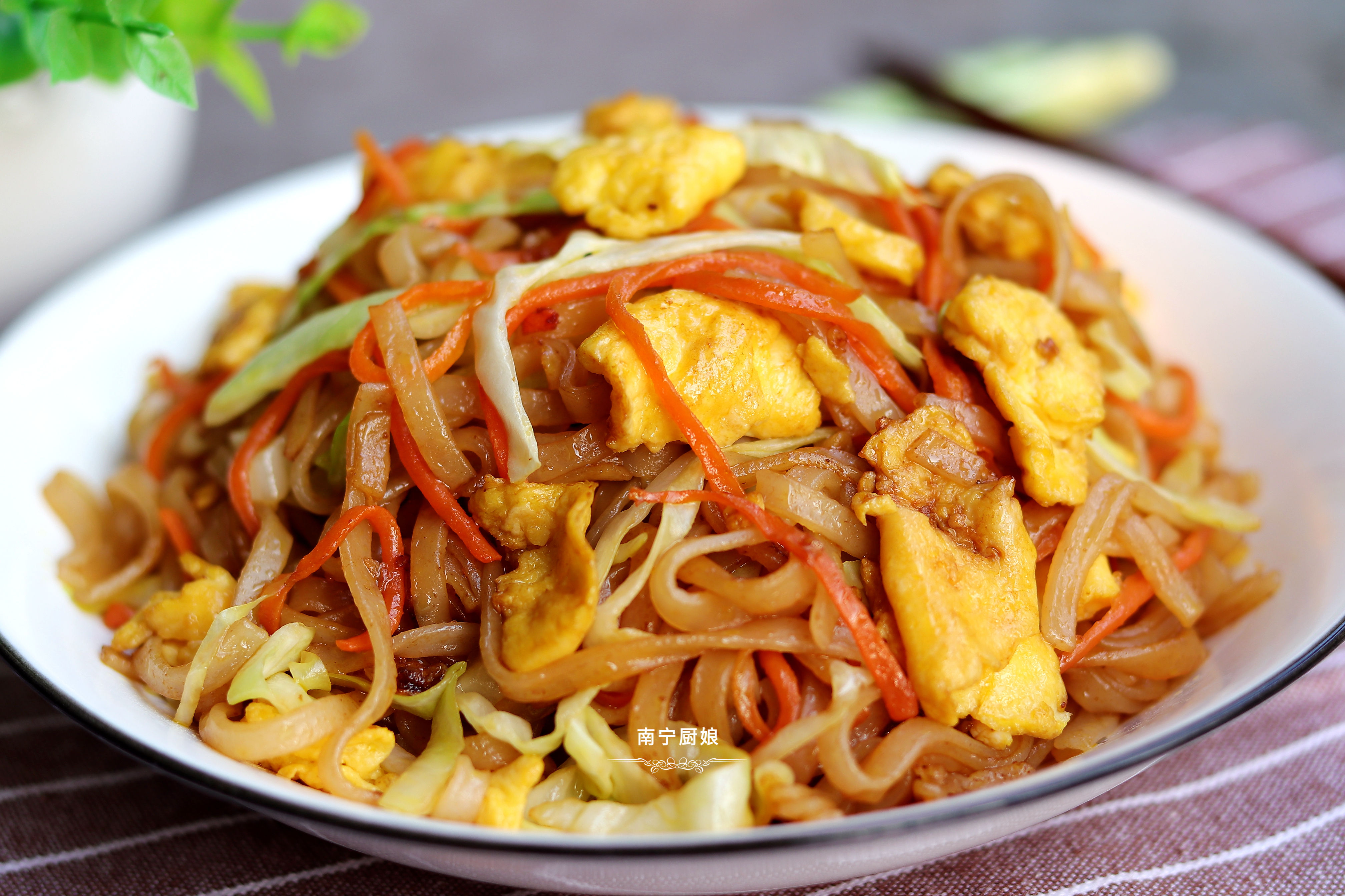 炒粉怎么做才不会烂,炒粉怎么让不粘不坨又好吃