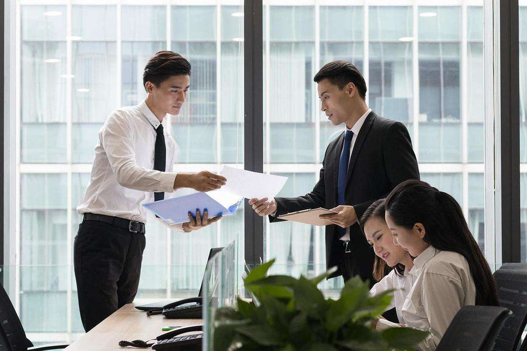 公司内斗牵扯到自己怎么办,公司内斗怎么保护自己