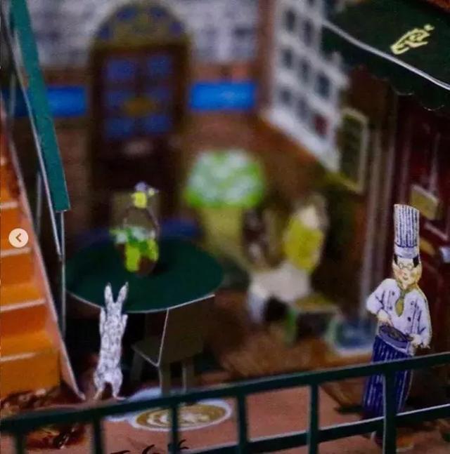 日本小哥自称“空箱职人”,靠着废纸盒办展览