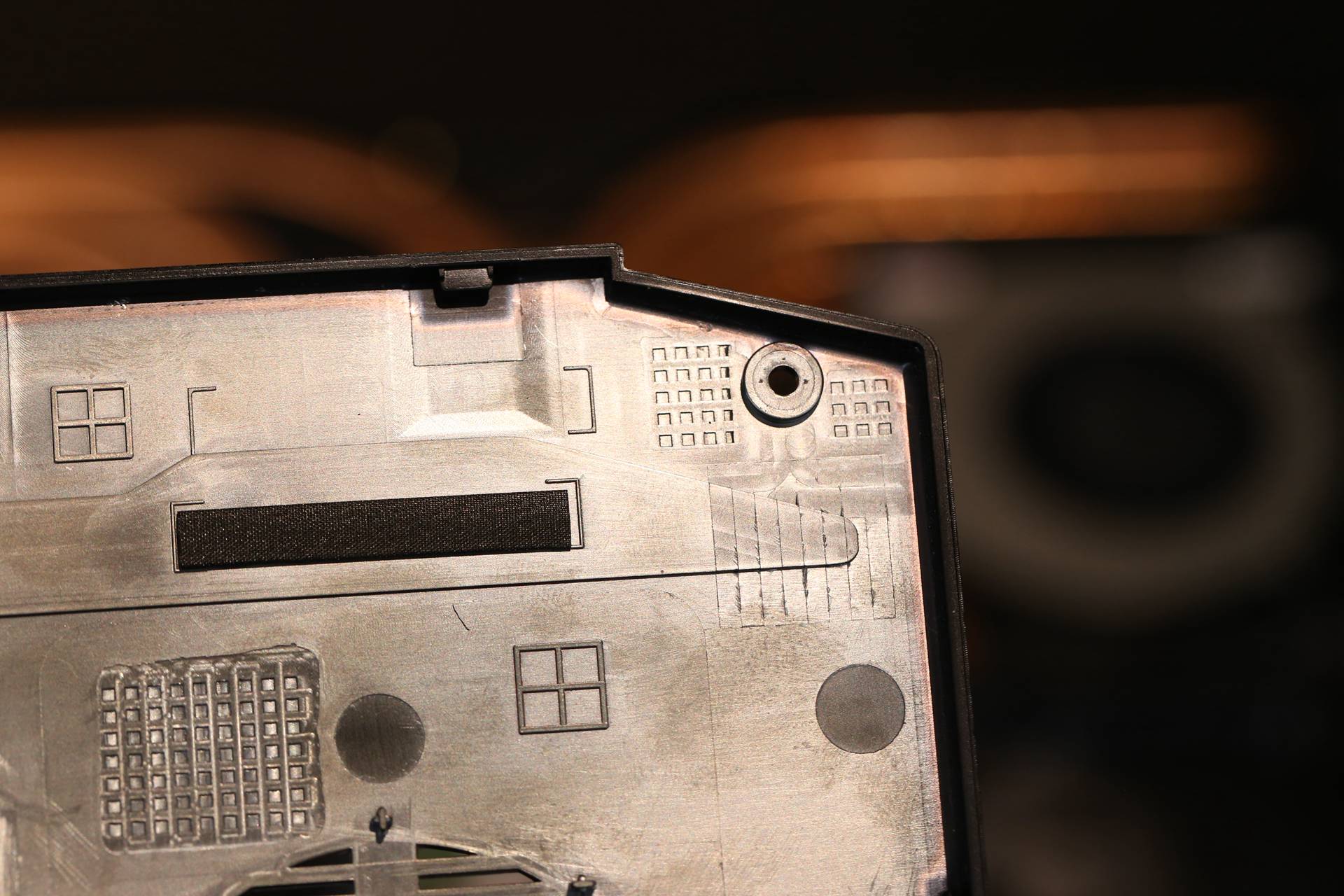 性能爆表！把台式机CPU装进笔记本，X5空妖R93900拆机评测