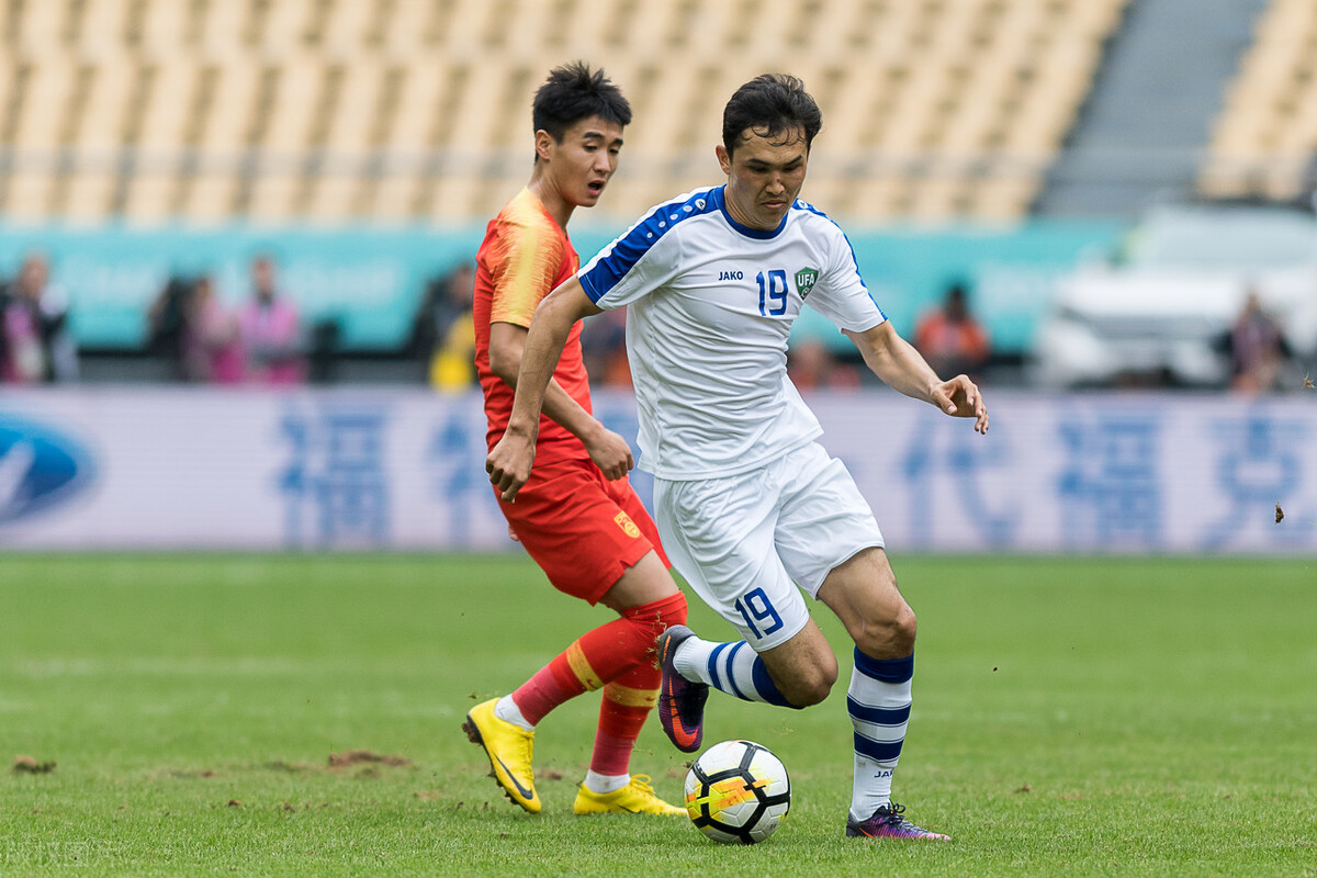 桀骜青少年足球,28岁的c罗为国家队打入几球