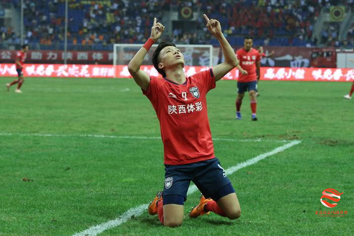 2019陕西足球赛程表,回顾2018年足球捧杯时刻